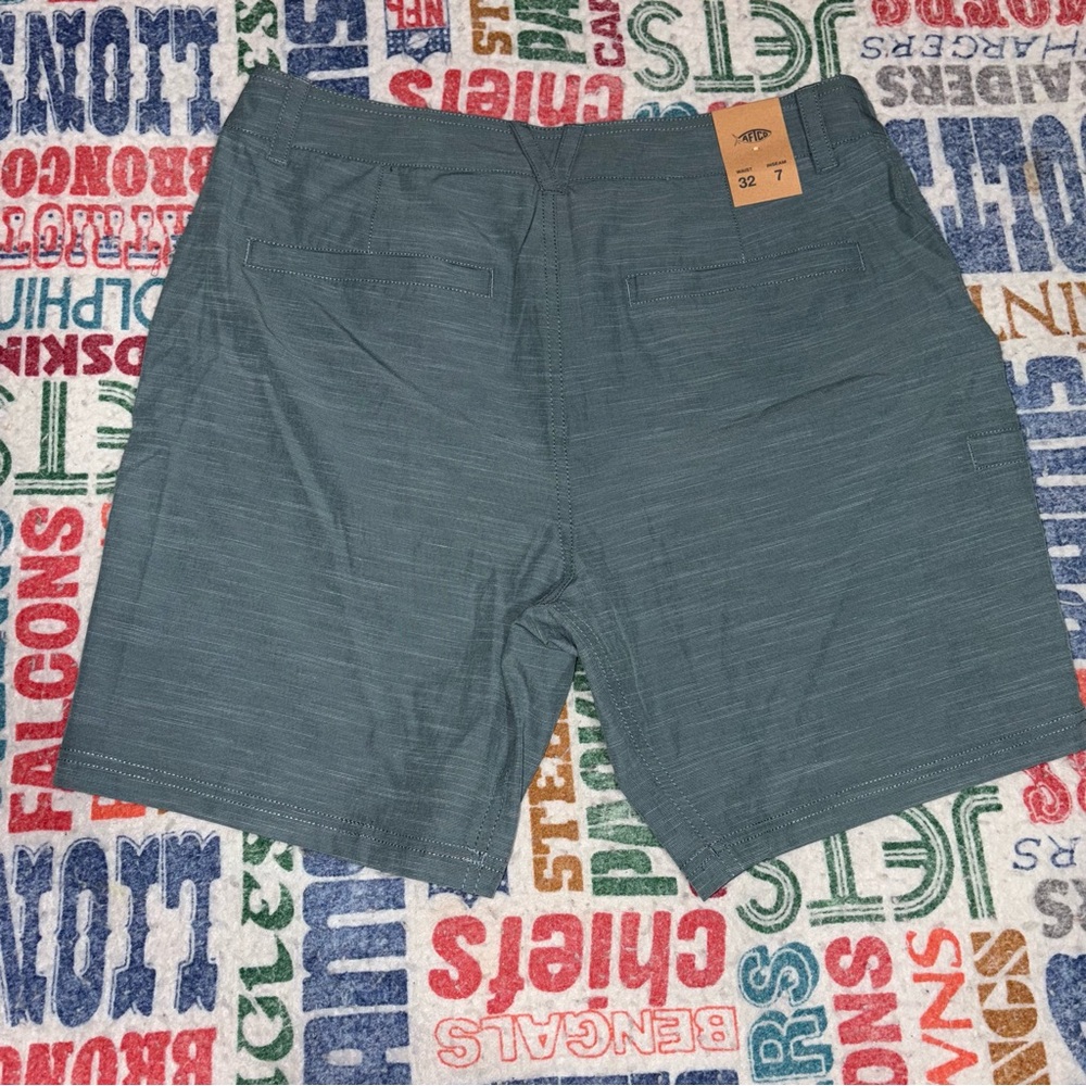 NWT Aftco 365 Hybrid Chino Fishing Shorts 32